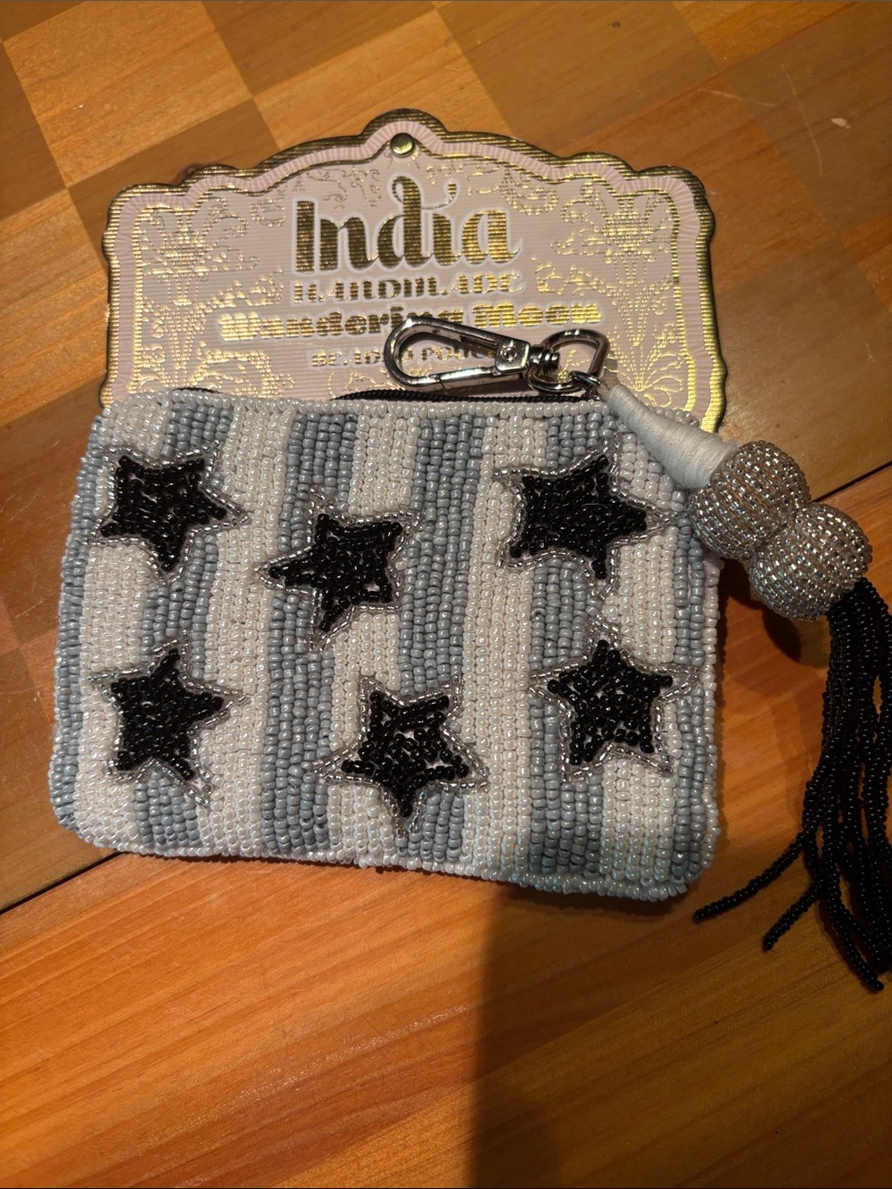 Beaded Star Coin Purse – Light Gray & Black